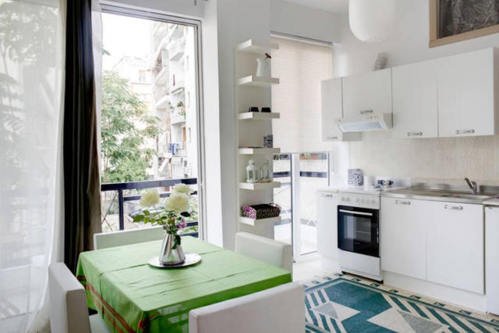 Thelma'S Apartment Athens Exterior photo